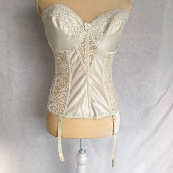 Va Bien Other - VaBien White Corset with Garter Straps 34DD
